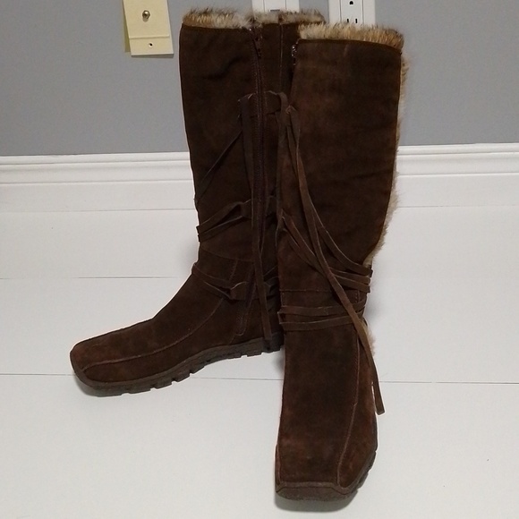 Naturalizer womens brown  suede moccasin style winter boots. Leather size 42 - Picture 3 of 7